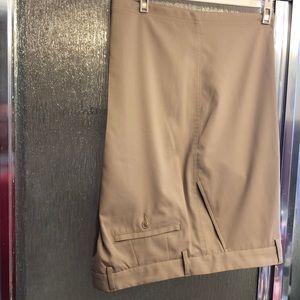 Pebble Beach Performance tan men’s shorts.  Size 40